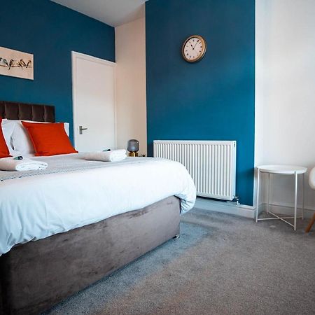 Comfortable House In Nuneaton Sleeps5 Free Parking Good Amenites Exterior foto