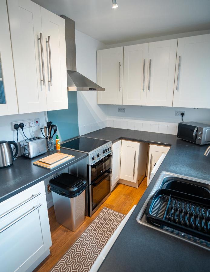 Comfortable House In Nuneaton Sleeps5 Free Parking Good Amenites Exterior foto