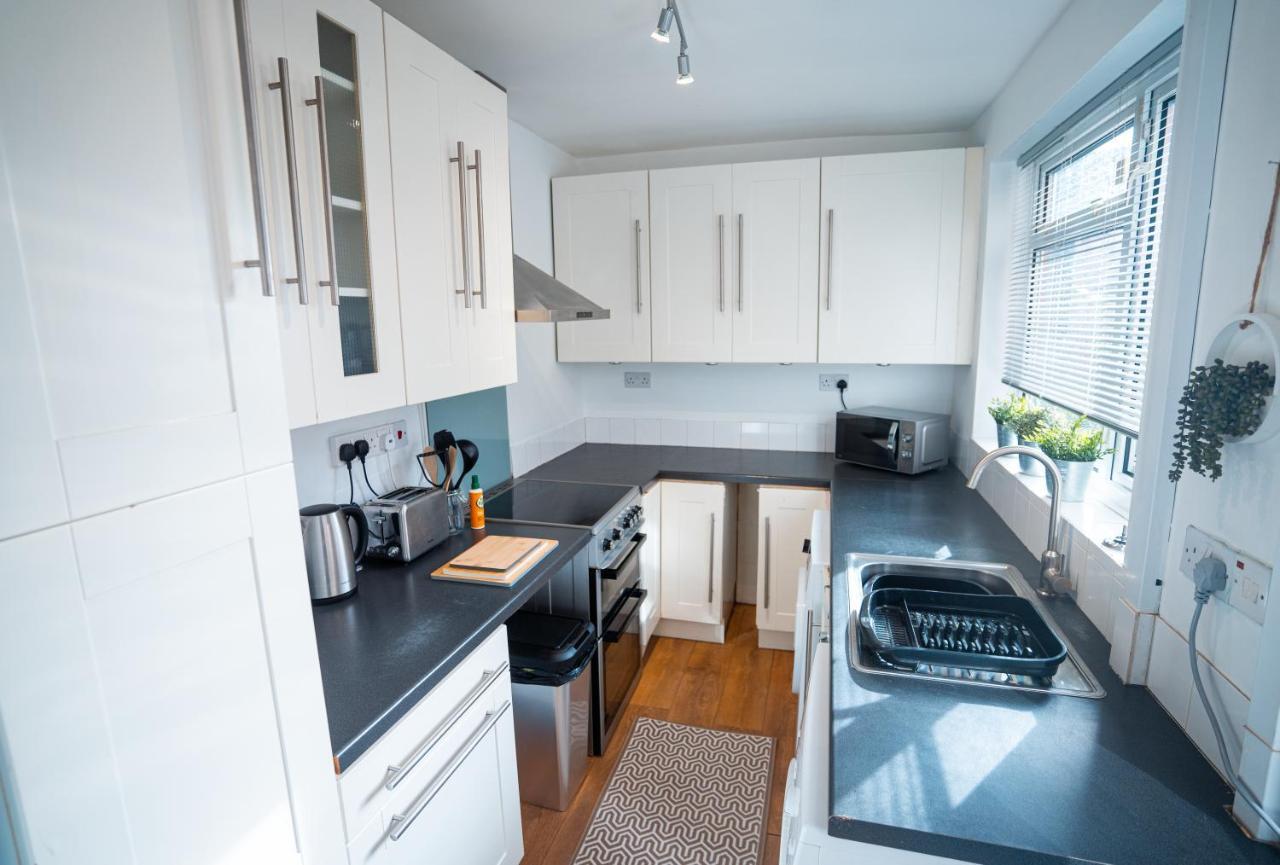 Comfortable House In Nuneaton Sleeps5 Free Parking Good Amenites Exterior foto